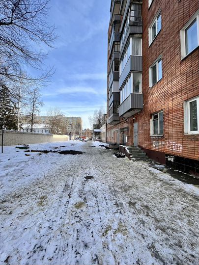 2-к. квартира, 42,5 м², 4/9 эт.