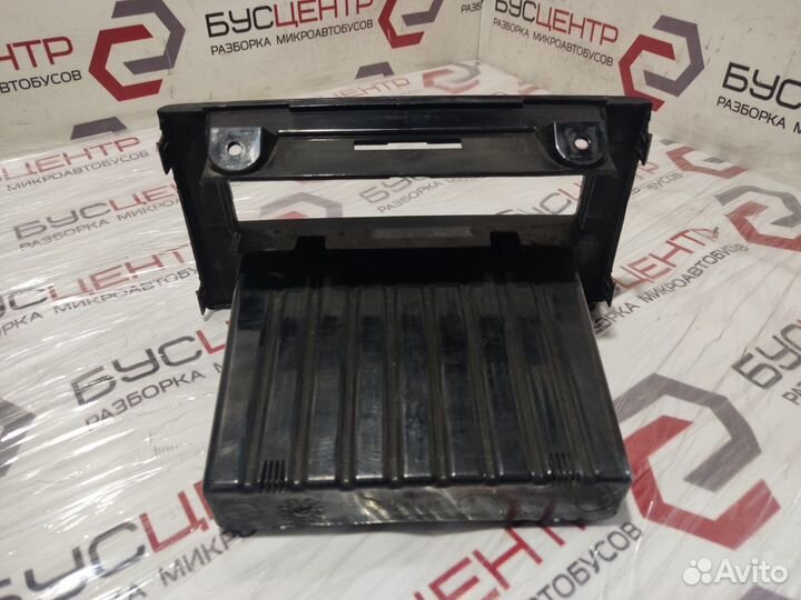 Рамка под магнитолу Ивеко Дейли Е4 06-11 год