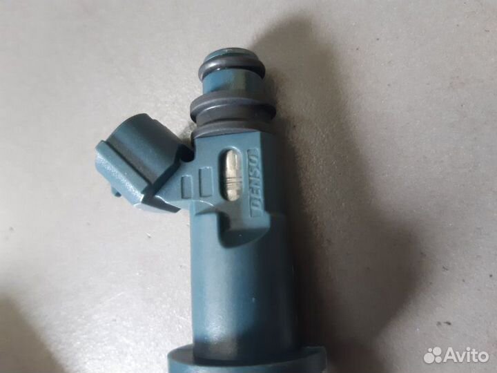 Топливная форсунка Lexus Rx300 MCU10L 1mzfe 2000