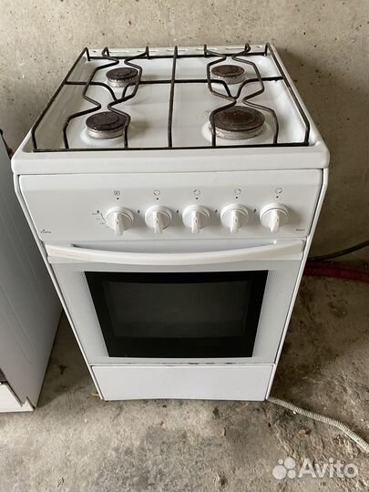 Плита газовая от застройщика новая