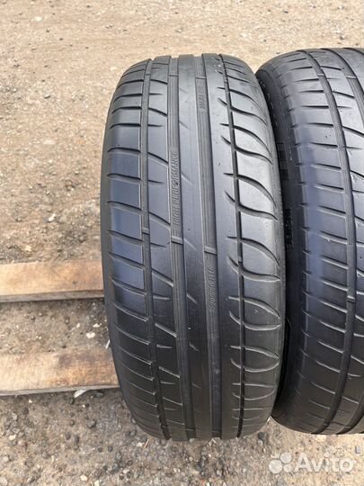 Tigar UHP Ultra High Performance 205/60 R16