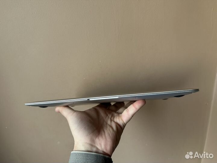 MacBook Air 11 2015 288 циклов родной батареи