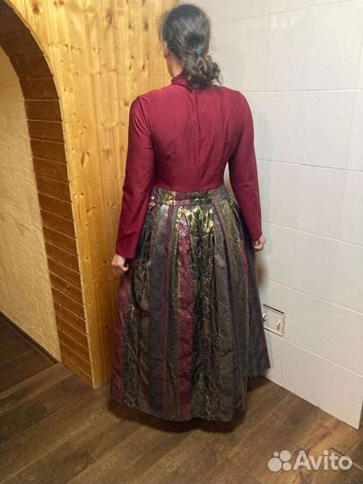 Вечернее платье