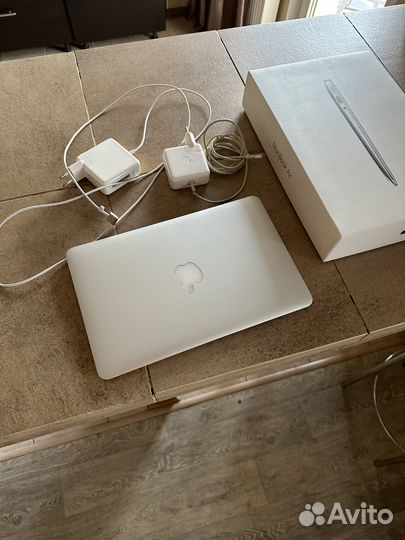 Продам macbook air