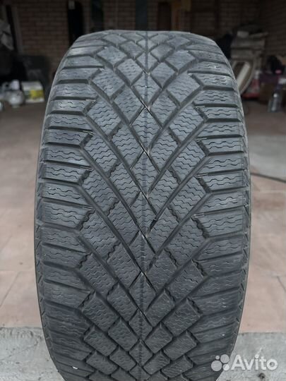Continental ContiVikingContact 7 225/45 R18