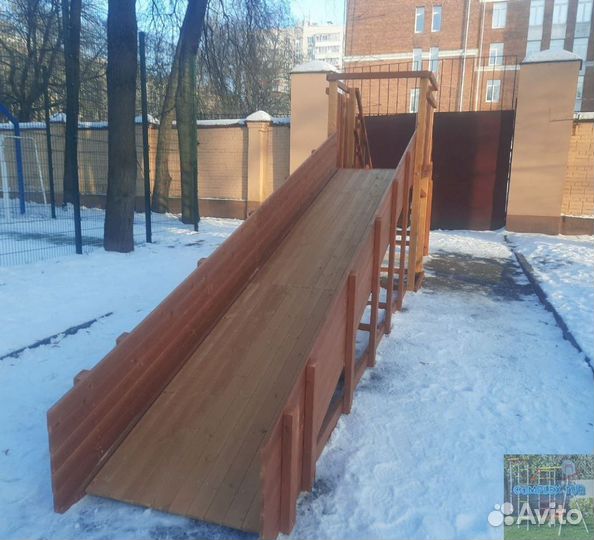 Детская площадка для лета и зимы