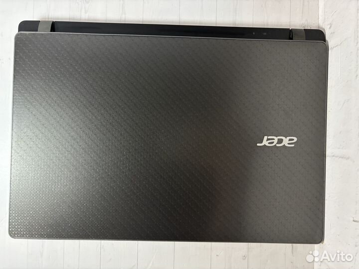 Компактный ноутбук Acer Aspire V3-371