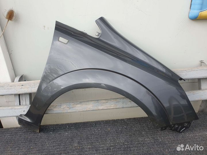 Правое крыло Opel Zafira B