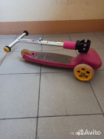 Самокат детский трехколесный