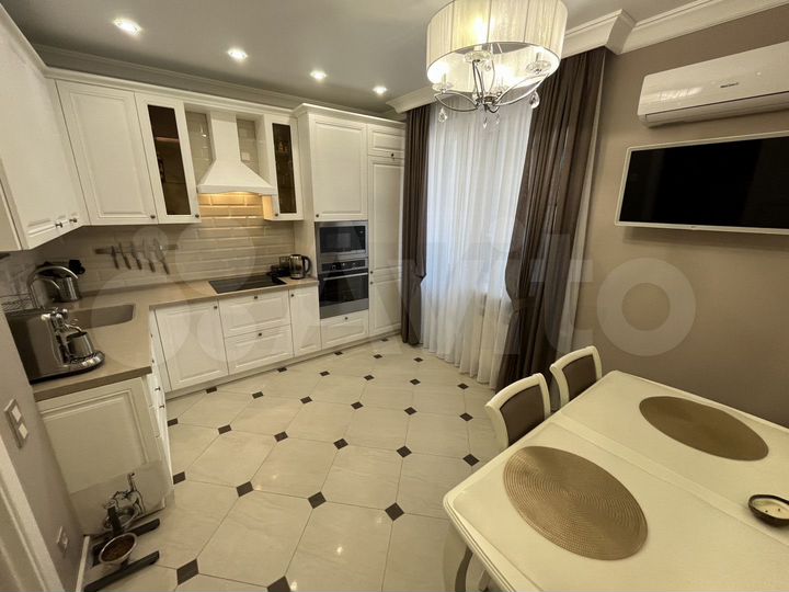 3-к. квартира, 86,2 м², 13/14 эт.