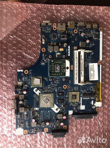 Материнская плата