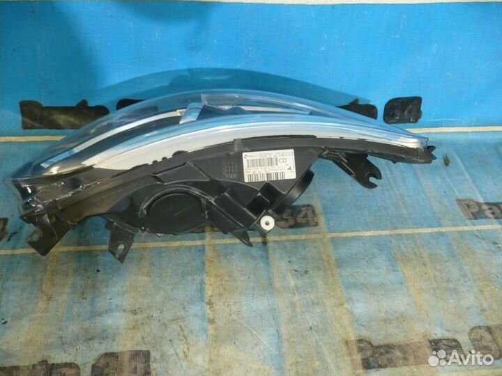 Renault Kaptur Фара передняя правая б/у.оригинал