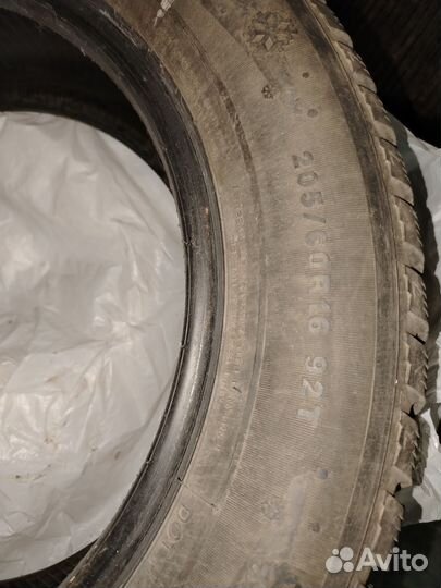 Kumho I'Zen KW22 205/60 R16