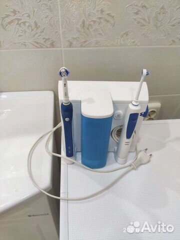 Ирригатор с электрической зубной щеткой