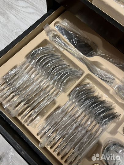 Набор столовых приборов на 12 персон