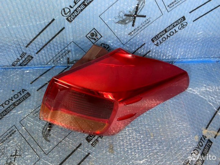 Фонарь Toyota Rav4 XA40 2012