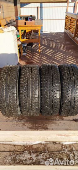 Bridgestone Ice Cruiser 7000 205/55 R16 91T