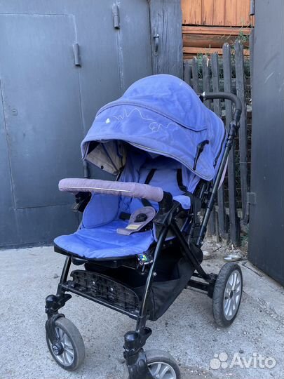 Прогулочная коляска