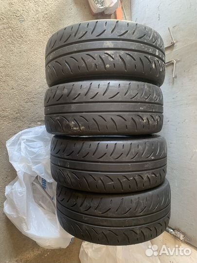 Dunlop Direzza ZIII 235/35 R17 94W