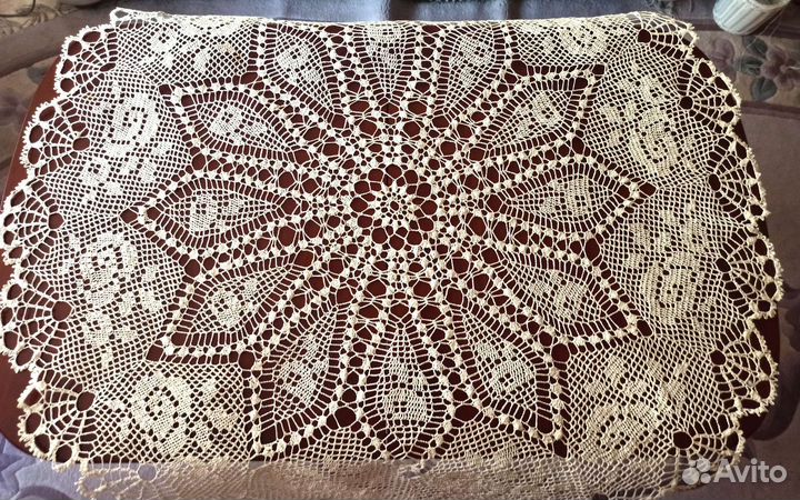 Шикарные скатерти и салфетки крючком большие