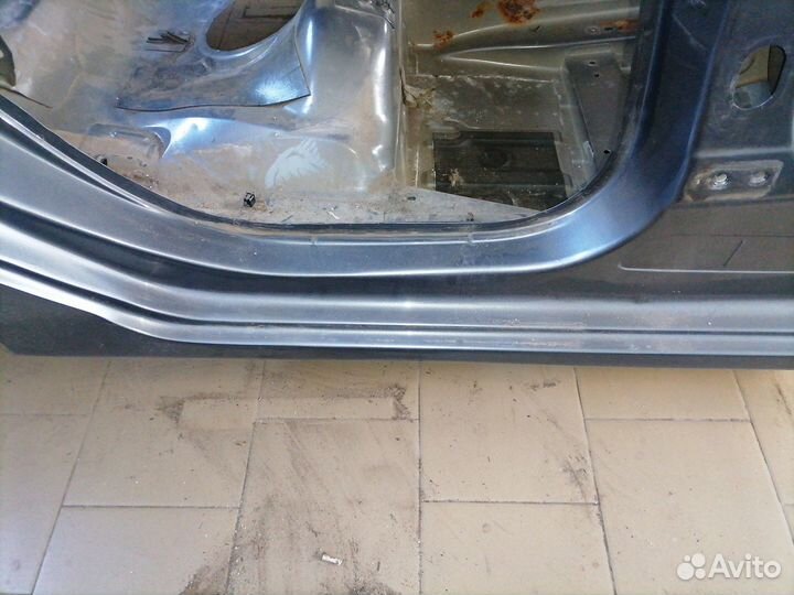 Порог кузова правый Peugeot 308 1 хэтч
