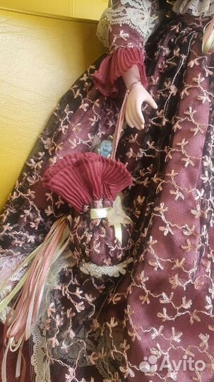 Кукла фарфоровая коллекционная