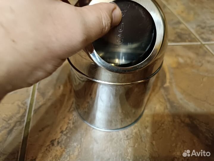 Контейнер для мусора объем 1литр (новый)