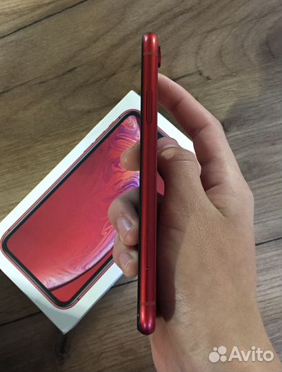 iPhone Xr, 64 ГБ