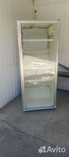 Холодильник витринный для напитков, рабочий
