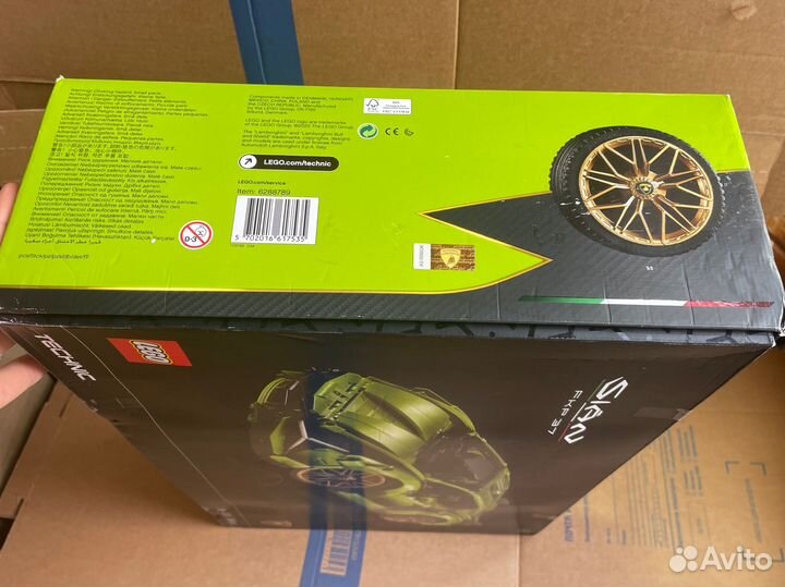 Новый Lego technic 42115 Lamborghini Sian