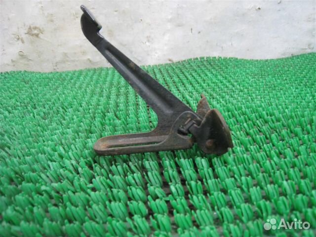 Замок капота Toyota Avensis T27 2011