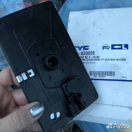 Стекло механического левого зеркала фара