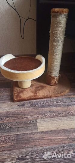 Домик для кошки с когтеточкой