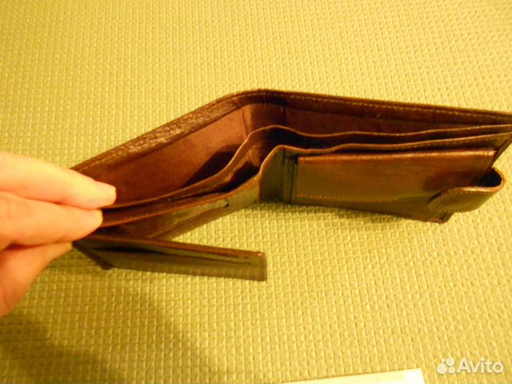 Бумажник из кожи