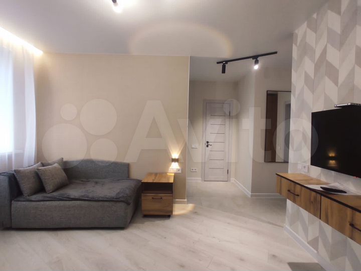 2-к. квартира, 55 м², 9/10 эт.