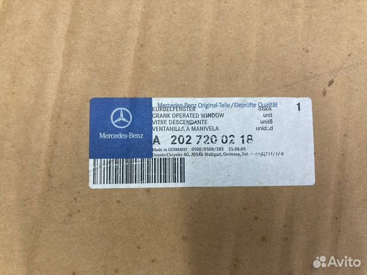 Новое переднее правое стекло Mercedes W202