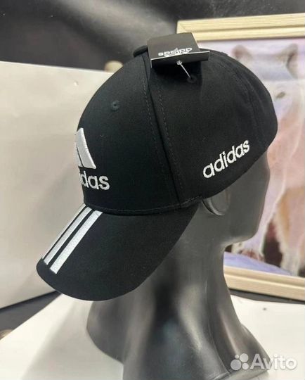 Кепка adidas новая