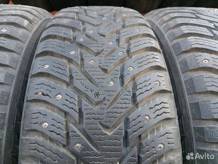 Nokian Tyres Hakkapeliitta 8 SUV 215/65 R17 103T