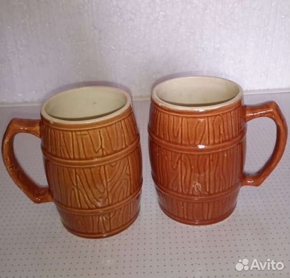 Пара керамических кружек