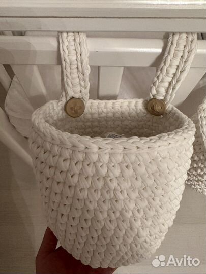 Органайзер вязаный для кровати