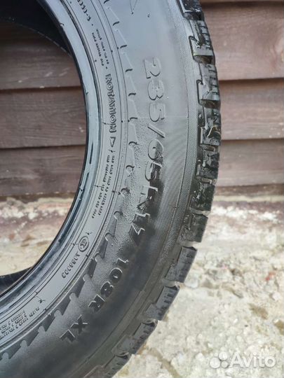 Nokian Tyres Hakkapeliitta R SUV 235/65 R17