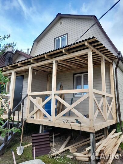 Бригада строителей