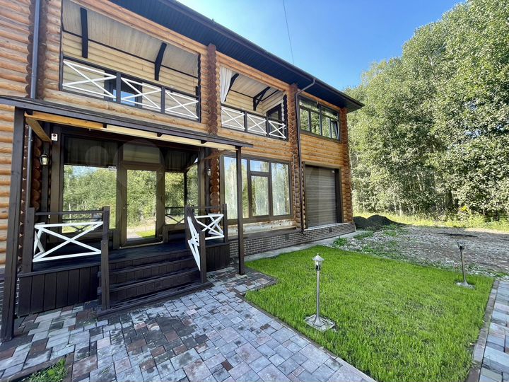 Коттедж 480 м² на участке 15 сот.