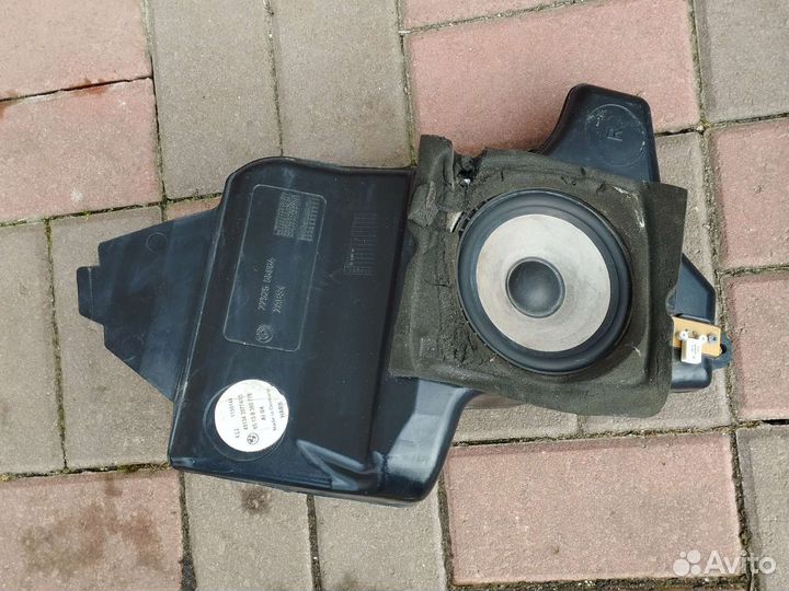 Динамик в заднюю полку BMW E39 Седан
