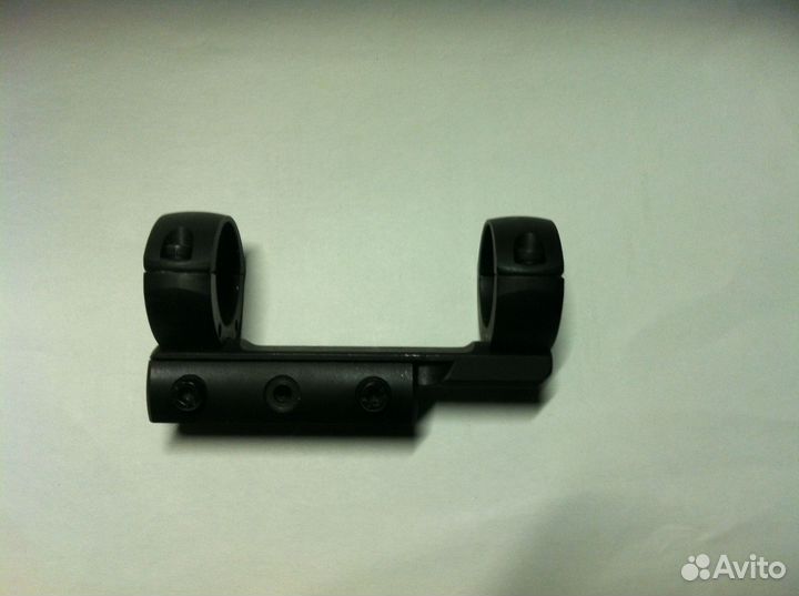 Продам металлический кронштейн для оптического при