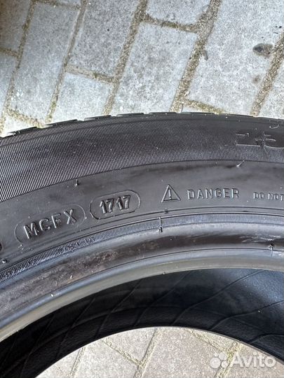 Michelin Latitude Tour HP 235/55 R17 99V