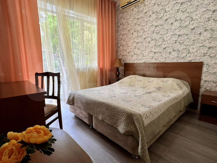 Комната 15 м² в 5-к., 2/3 эт.