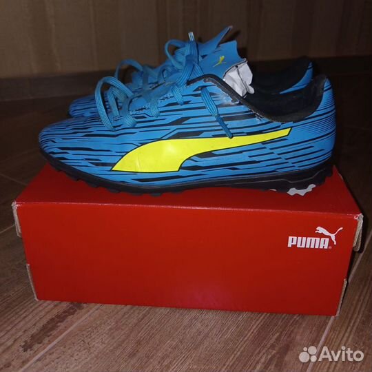 Бутсы сороконожки puma