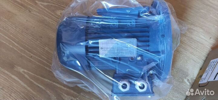 Электродвигатель асинхронный трехфазный