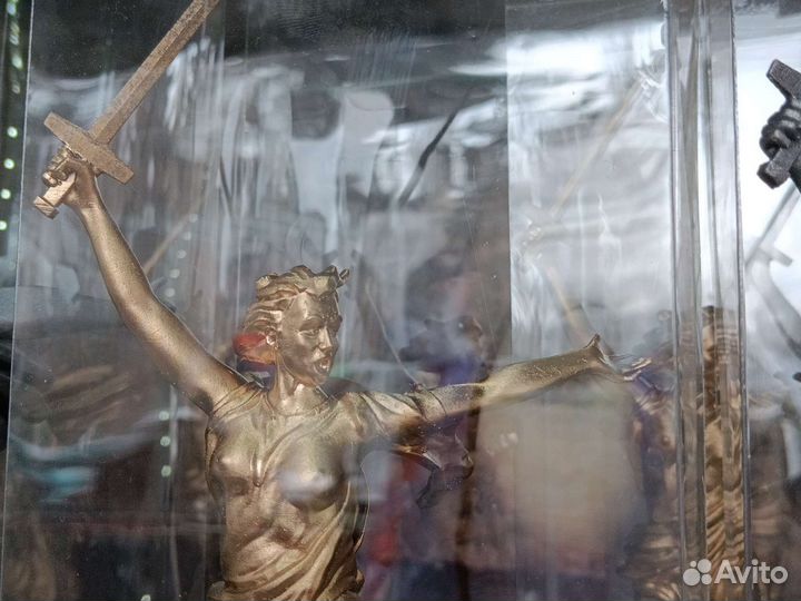 Родина мать 25 см пластик